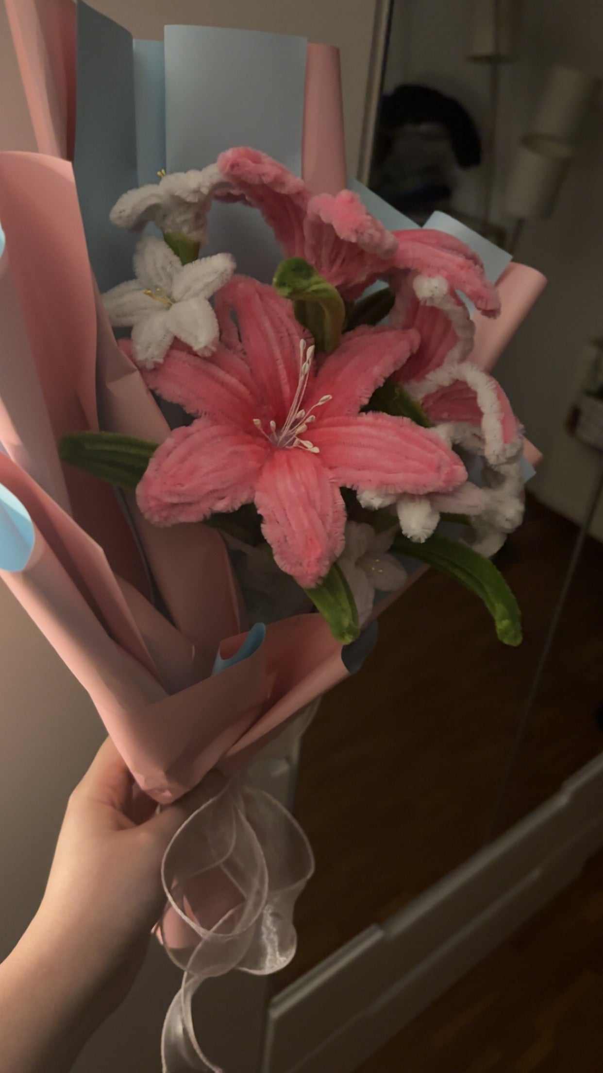 Pipe cleaner Stargazing flower bouquet